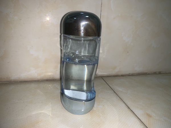 这瓶水我可以回购一辈子