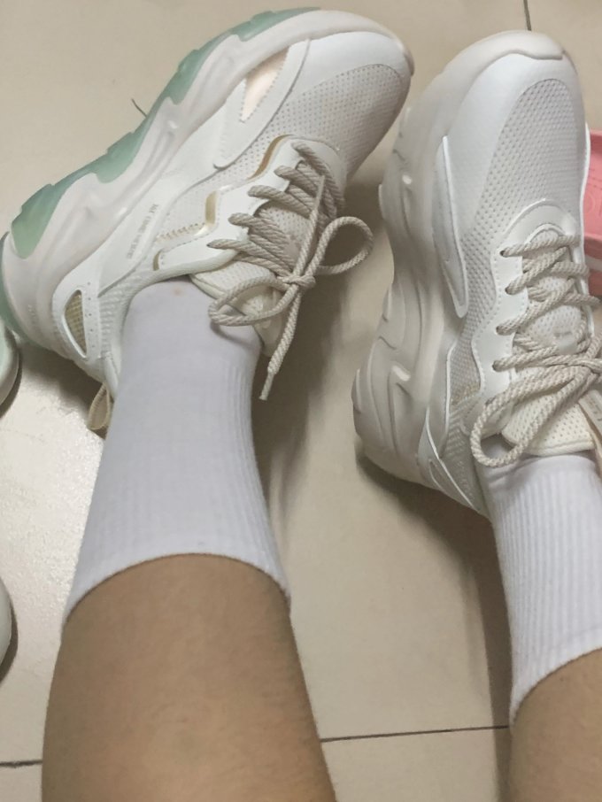 休闲运动鞋