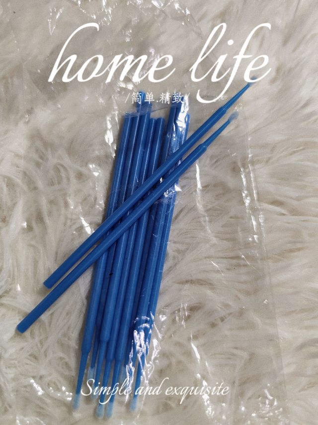 新手化妆必备好物：超级细的纳米棉签