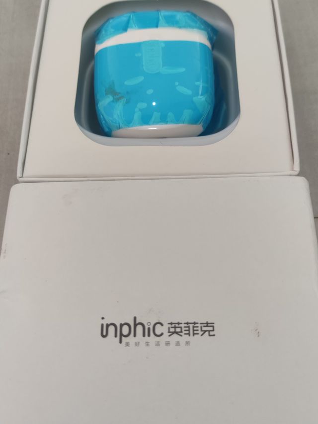 一款英菲克的超高性价比的蓝牙耳机。