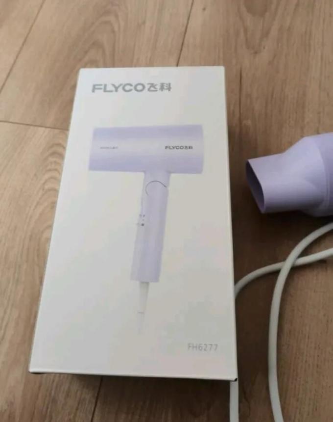 飞科电吹风