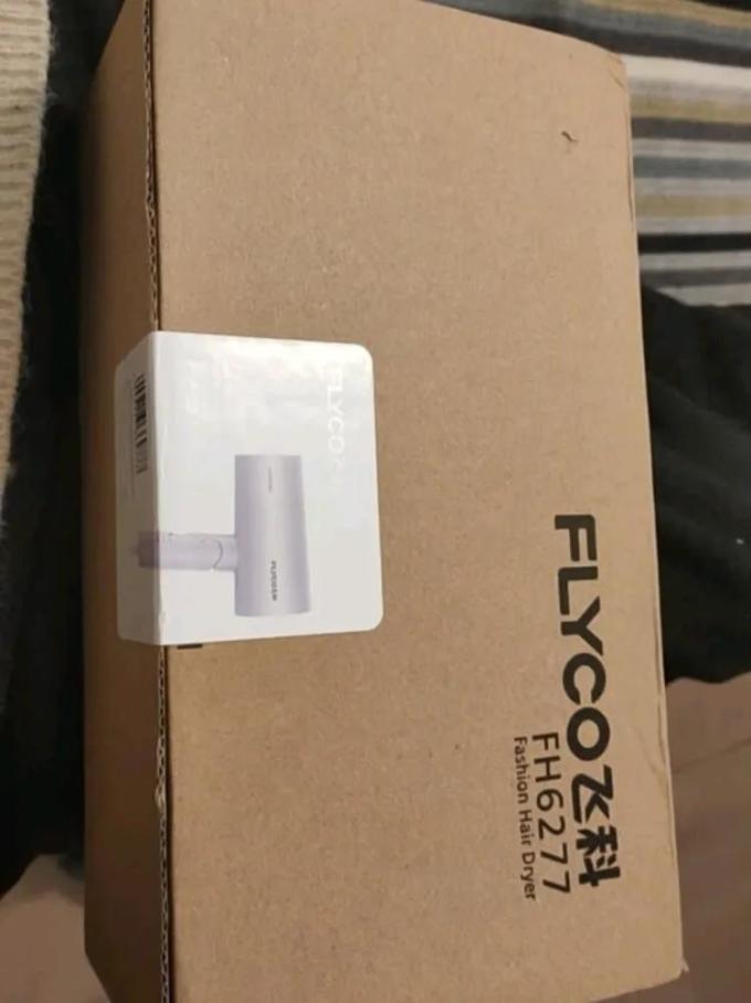 飞科电吹风