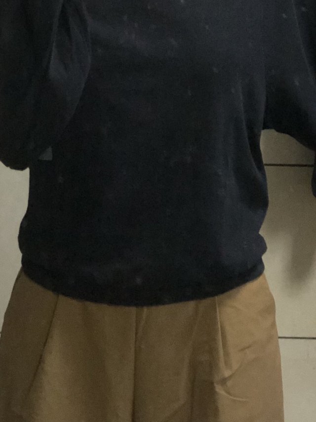之前买过白色，版型不错，布料也舒服。希望