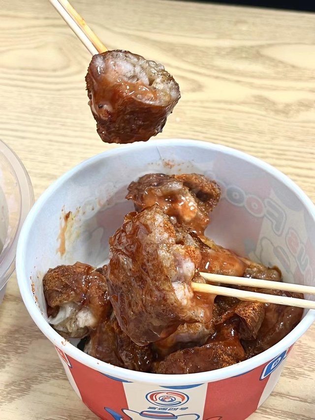 这可不是香肠，这是厦门的五香卷。