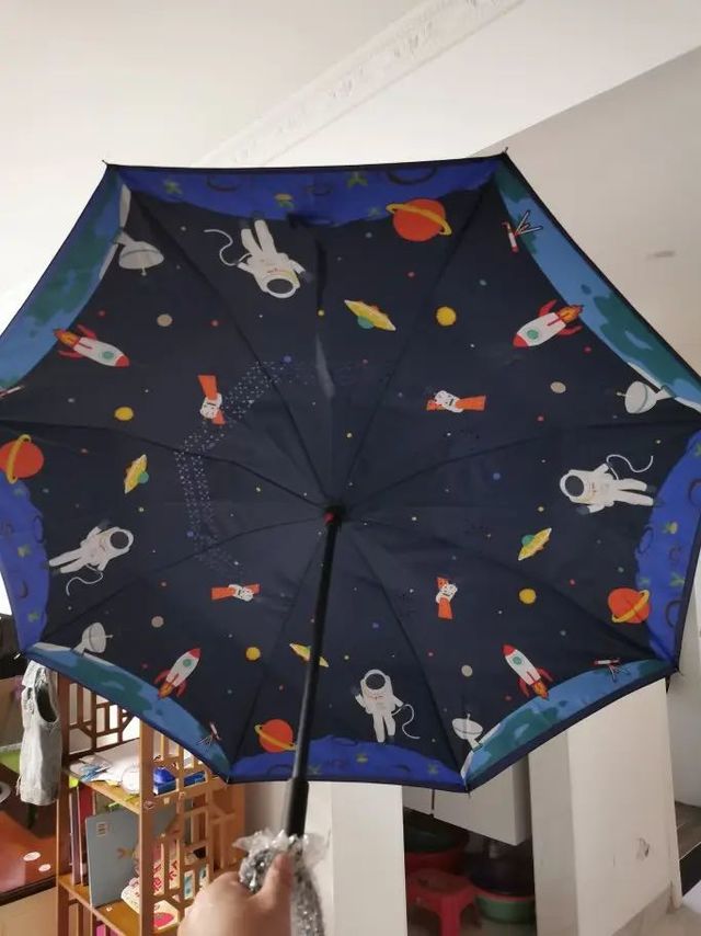 这个伞很独特，也太可爱了吧！