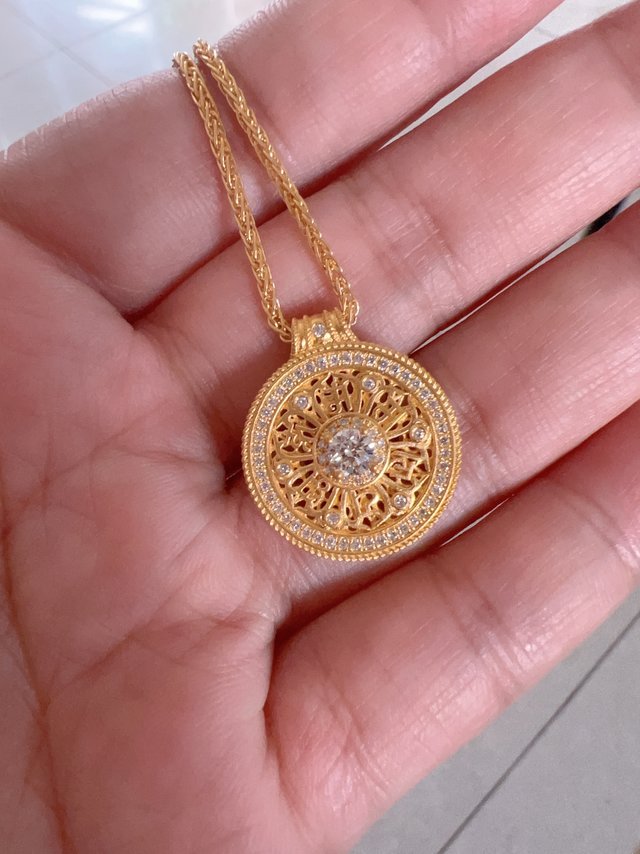 心心念的老铺黄金