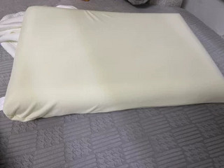 乳胶枕的质量很好，不容易变形