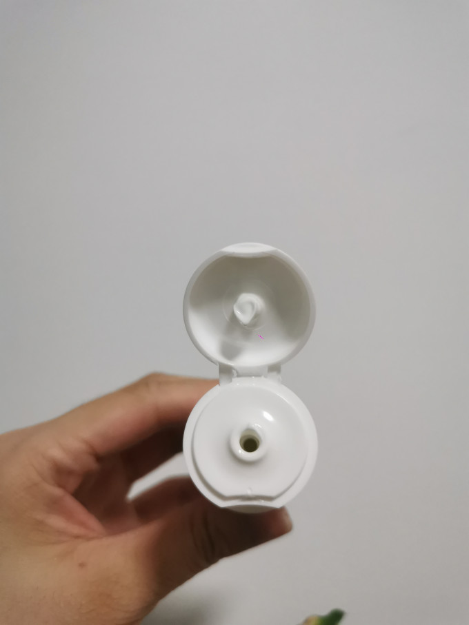 理肤泉面霜