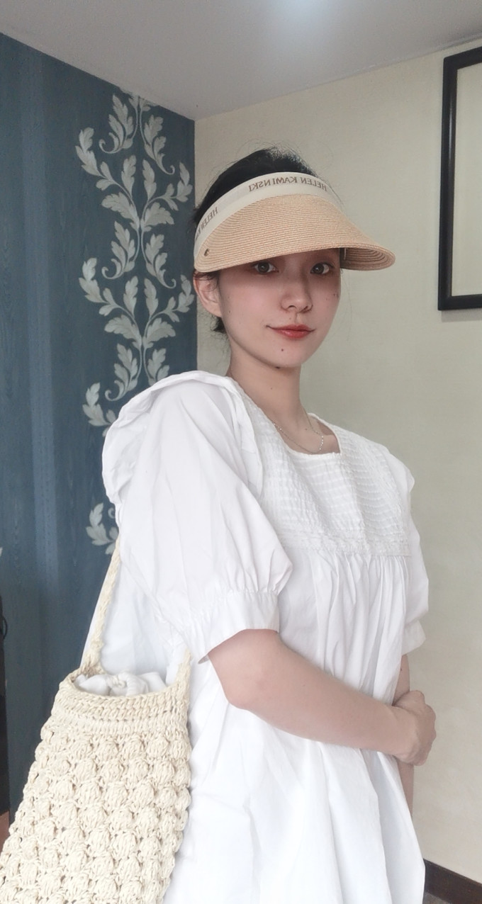 海伦卡明斯基帽子
