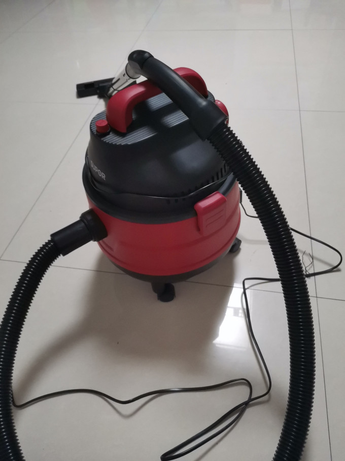 苏泊尔手持式吸尘器