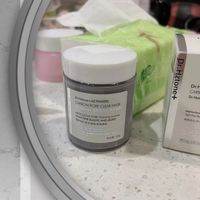毛孔中的吸尘器    活性炭泥膜清洁面膜