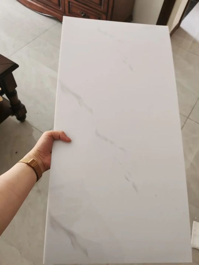 防水贴真的很棒，贴上大小刚好尺寸合适