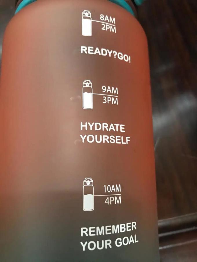 塑料杯