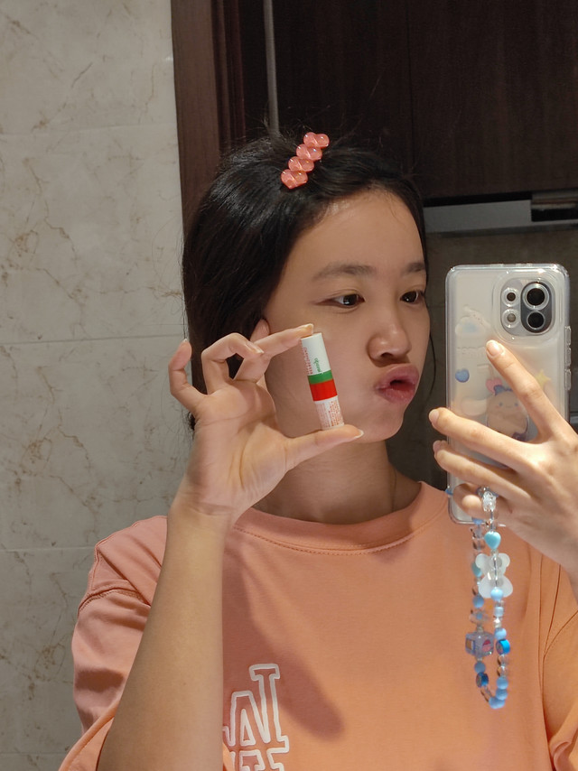 西瓜味的清凉油谁还没拥有