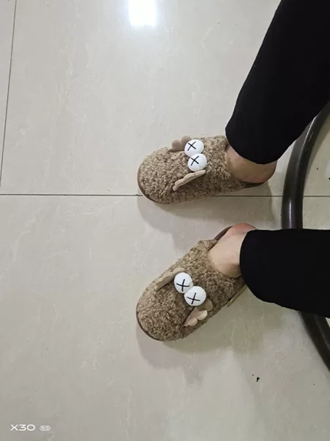 女式拖鞋