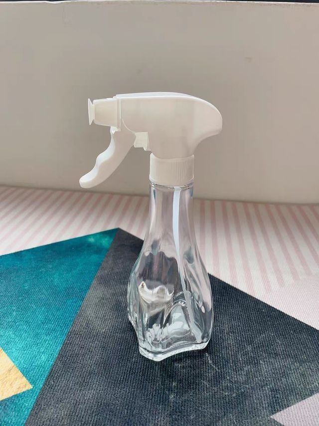 食品级玻璃喷油瓶