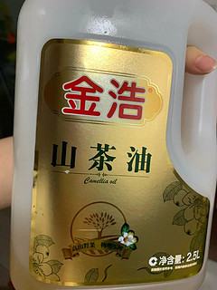 茶油包装大气好，油色透亮清澈，好吃