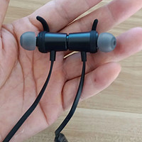 摩托罗拉 颈挂式入耳式运动耳机