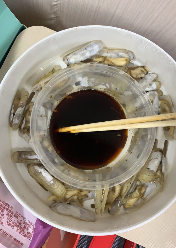 很方便很方便，蒸煮炒都很不错，有一个蒸笼