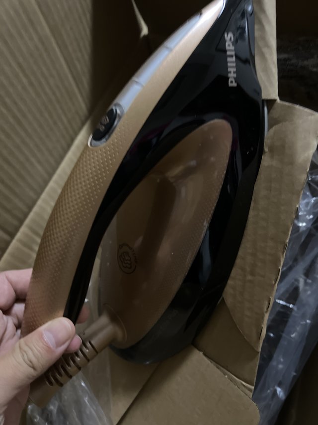 产品制热效果很快，熨烫效果很好，客服态度