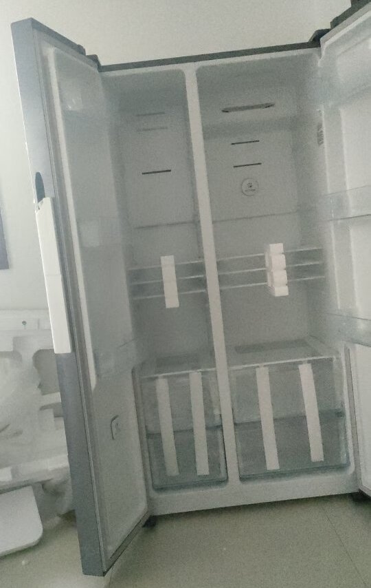 冰箱容量大,制冷效果不错,客服态度很好,