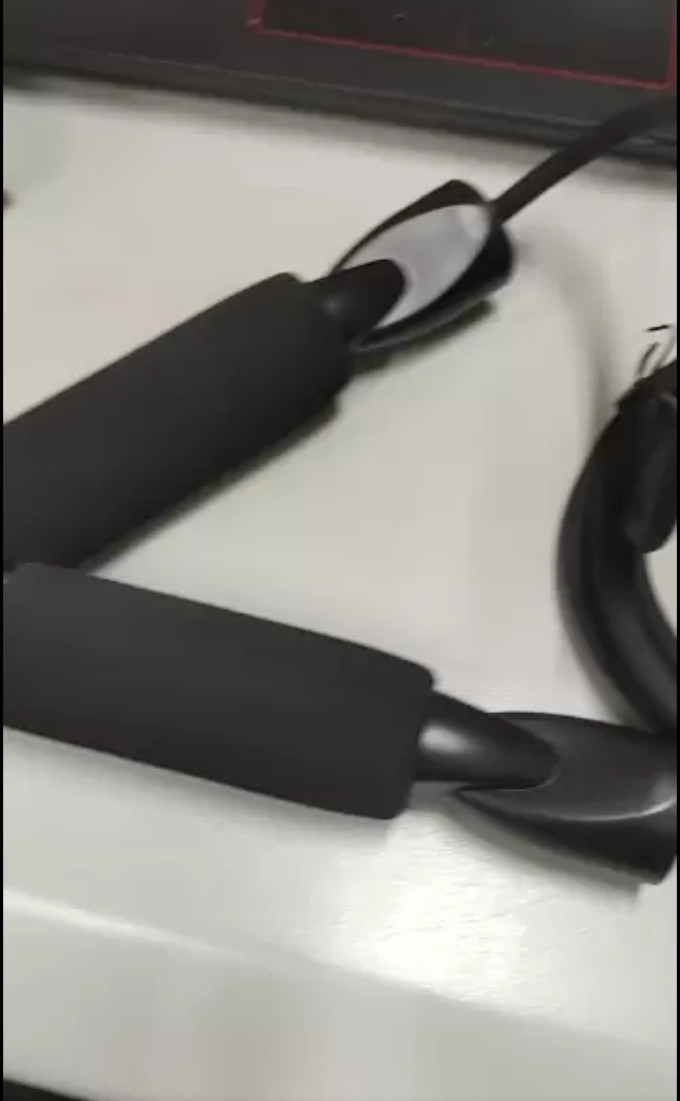 艾漫跳绳