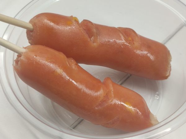 这个玉米肠给钱我都不给！！！
