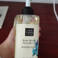 味道超级棒的一款香水沐浴露