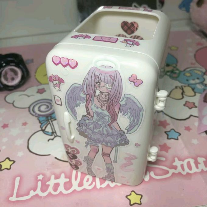 三年二班笔筒