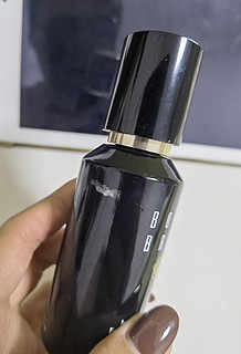 养肤粉底液还得是Bobbi Brown