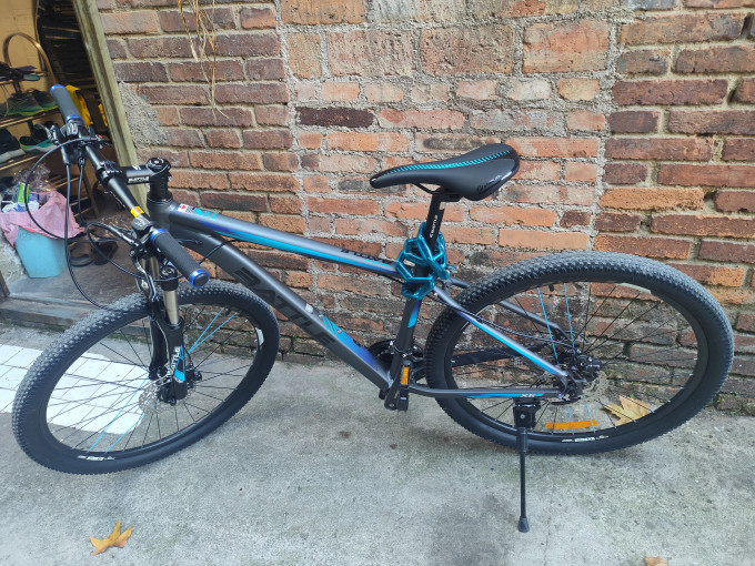 邦德富士达山地车