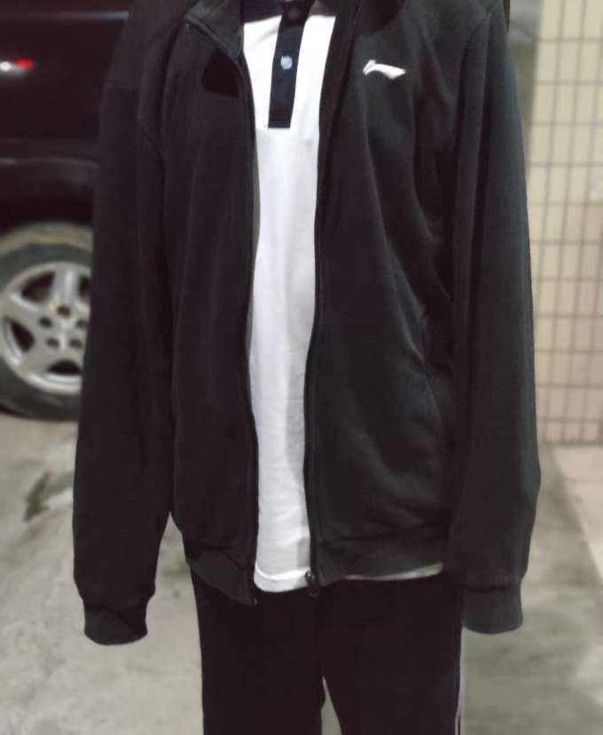 李宁运动羽绒服