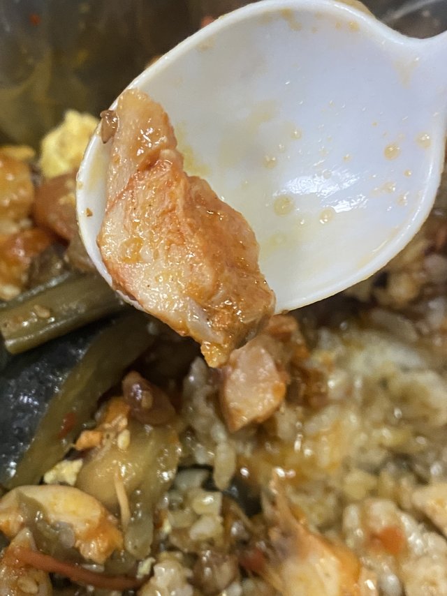 啊啊啊啊啊无限推荐的木桶盖浇饭！太绝了哈