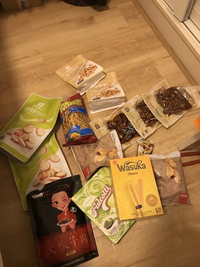 小零食都是我爱吃的，非常有味道，味道很正