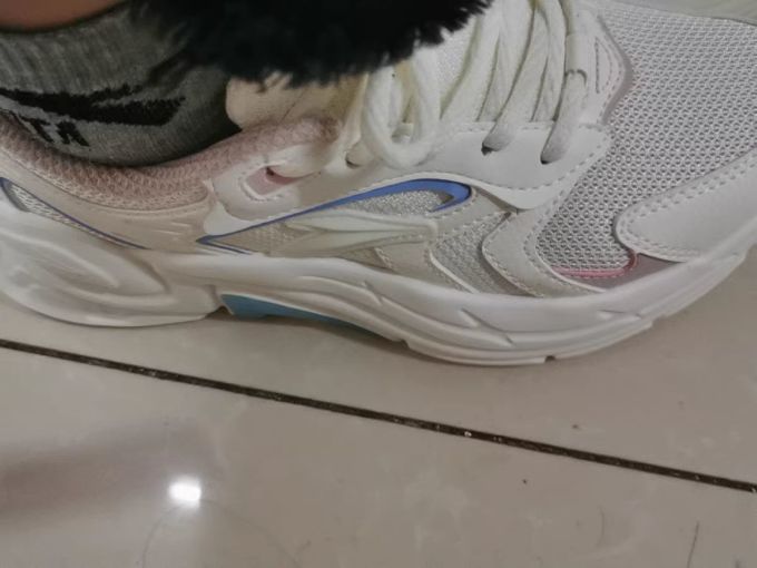休闲运动鞋