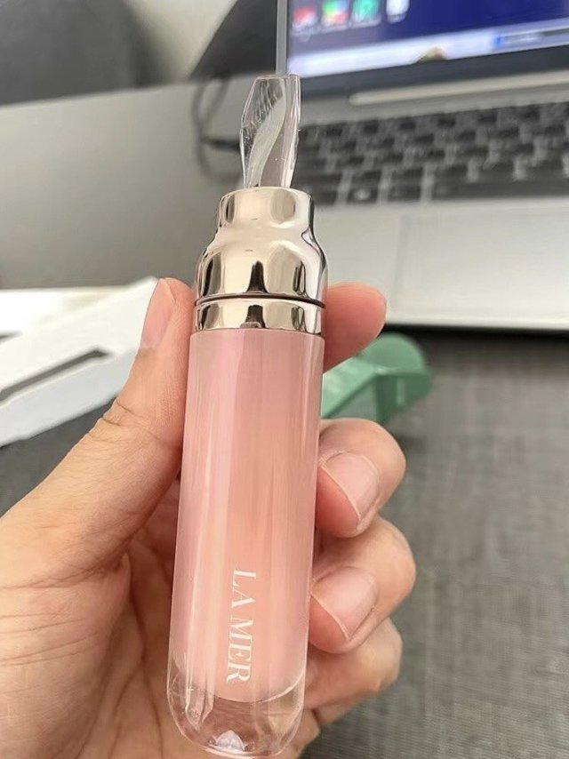 干唇救星，秋冬必备唇部精华❗️