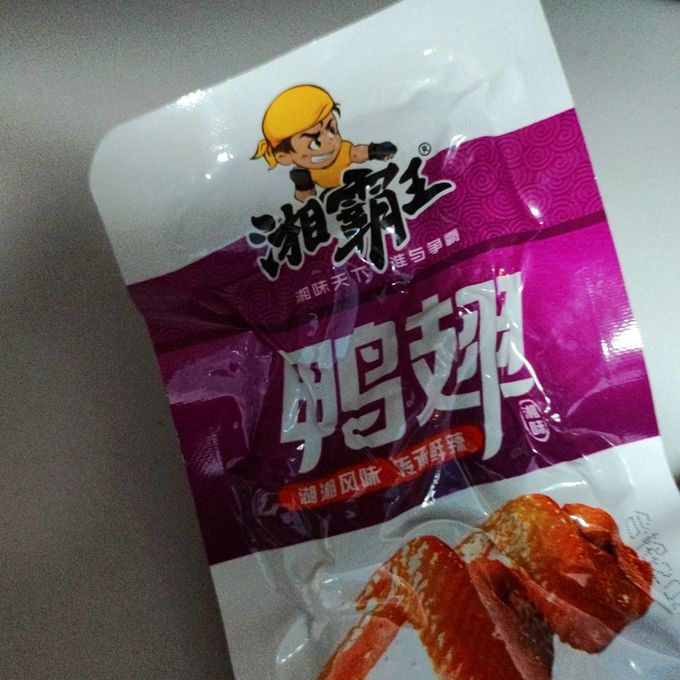 周黑鸭肉干肉脯