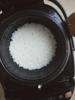 家庭必备食物丨香喷喷大米饭