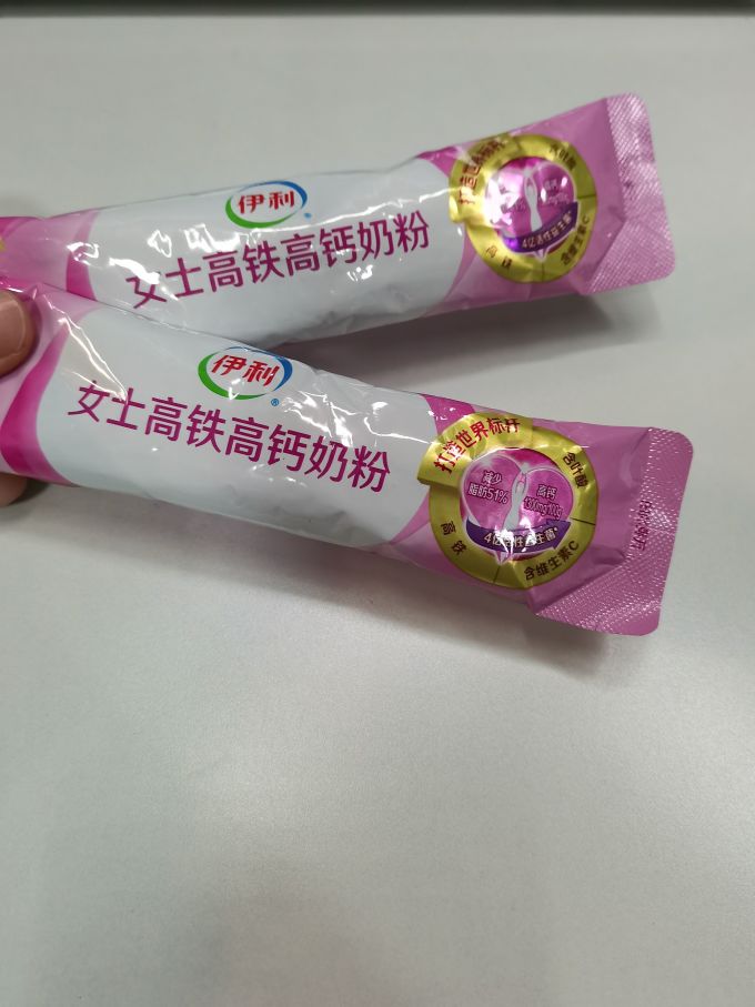 伊利成人奶粉