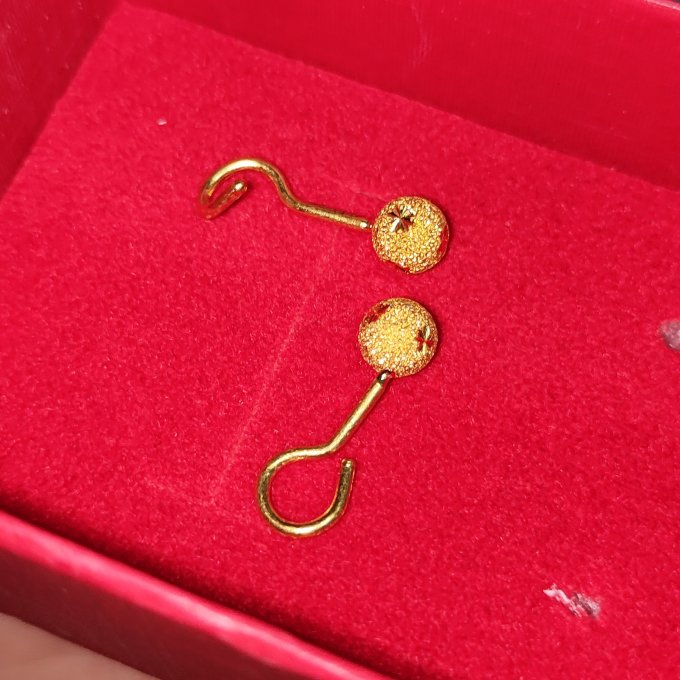 黄金耳饰