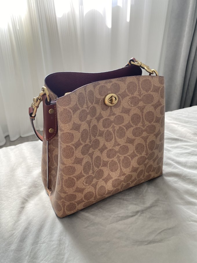 蔻驰女士单肩包怎么样 coach老花水桶包真的越看越好看!_什么值得买