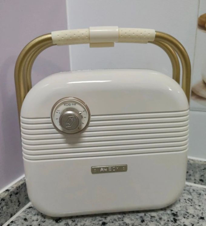 适盒面包机怎么样 新入一款颜值超高的三明治机_什么值得买