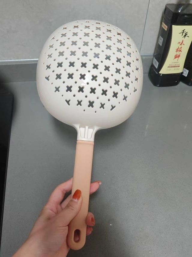 颜值超高的捞面大勺子。