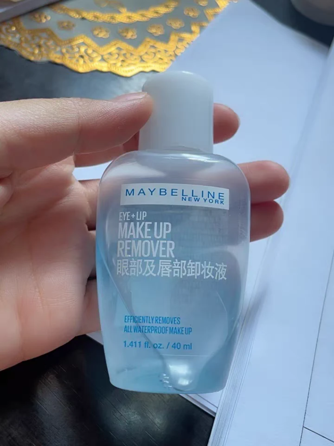 美宝莲卸妆产品