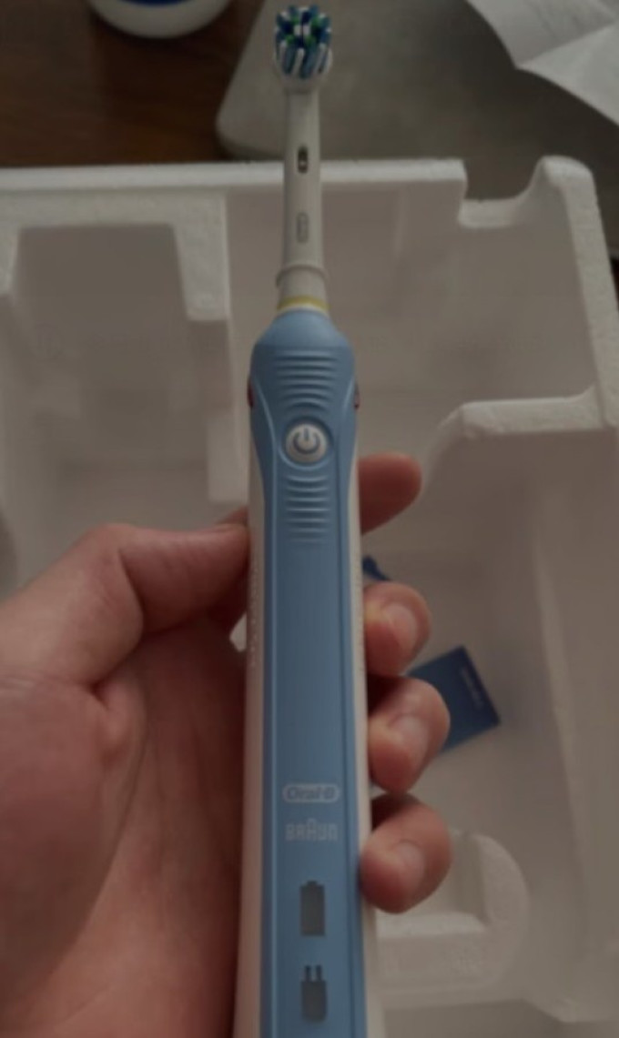 欧乐B电动牙刷