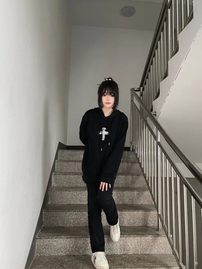 女士卫衣