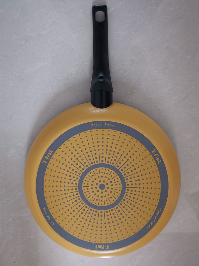 据说是法国进口的平底锅 93入