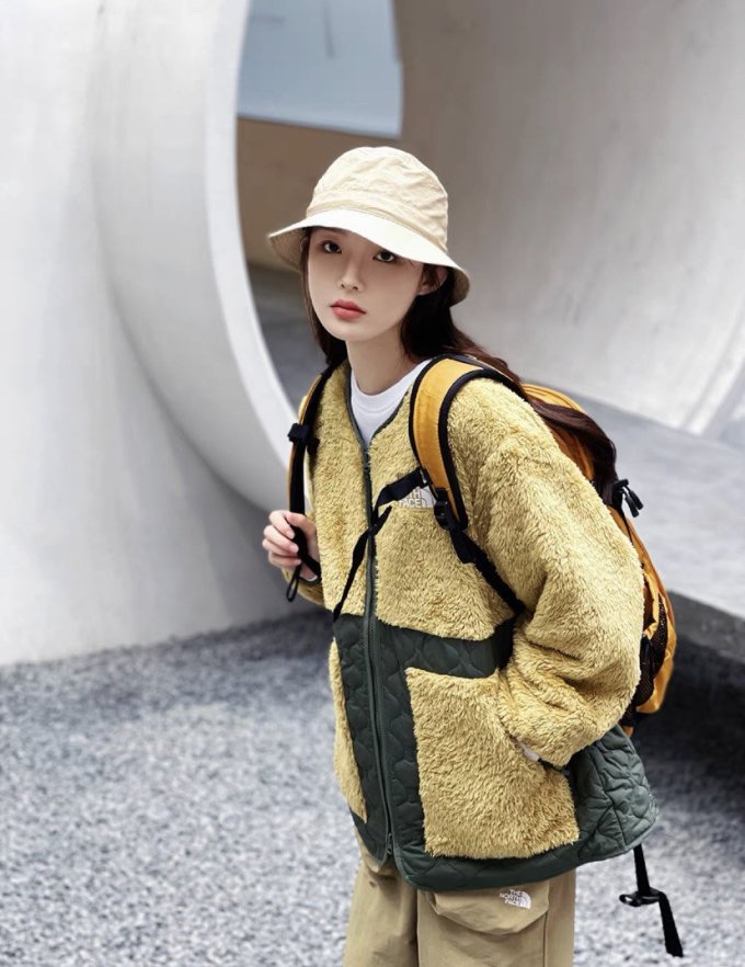 北面女外套