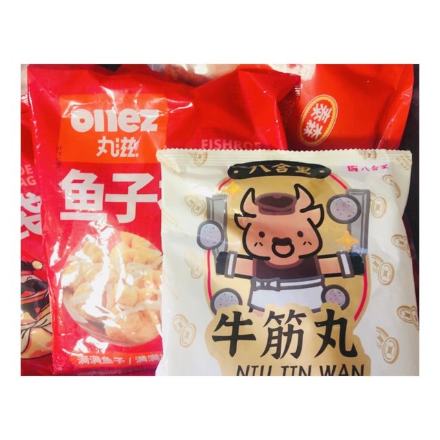吃着火锅唱着歌，乐呵呵看着世界杯～