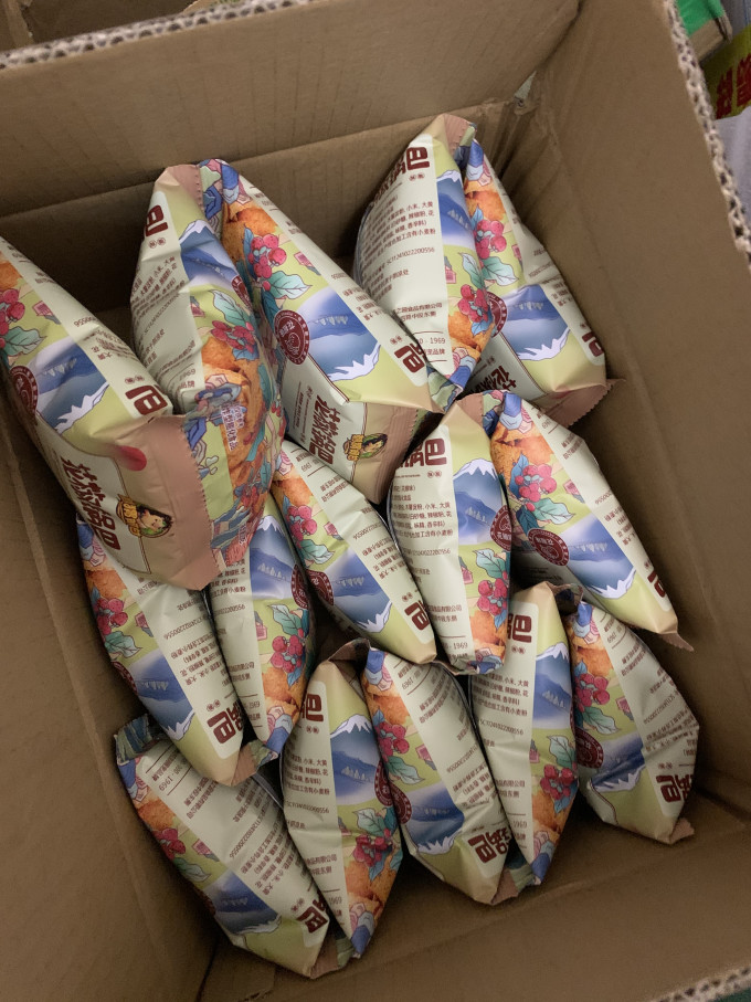 刺猬阿甘膨化食品